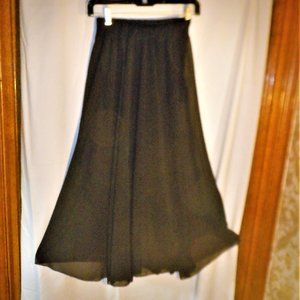 Beautiful BLACK Flowing ~~~ SKIRT ~~~ Leggings as Liner